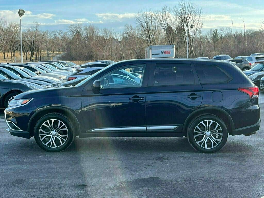 2017 Mitsubishi Outlander ES S-AWC - 22732208 - 16