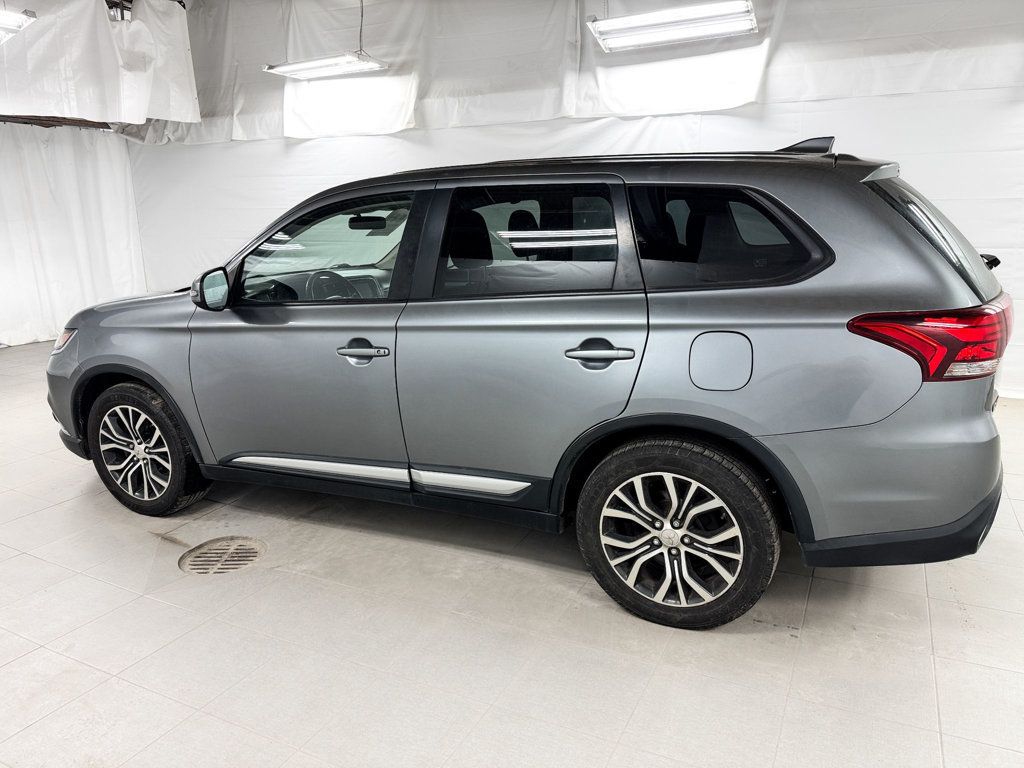 2017 Mitsubishi Outlander SE - 22990340 - 2