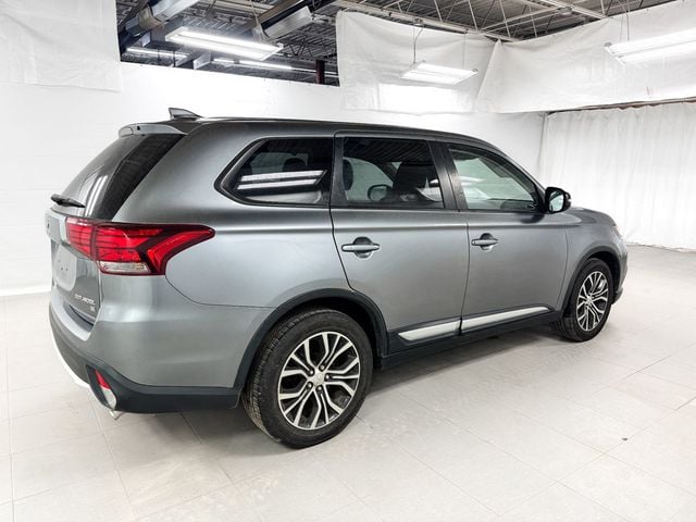 2017 Mitsubishi Outlander SE - 22990340 - 5