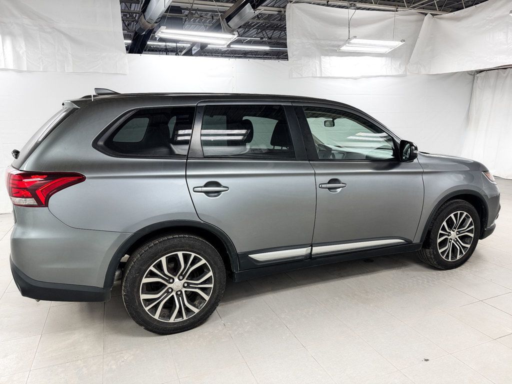 2017 Mitsubishi Outlander SE - 22990340 - 6