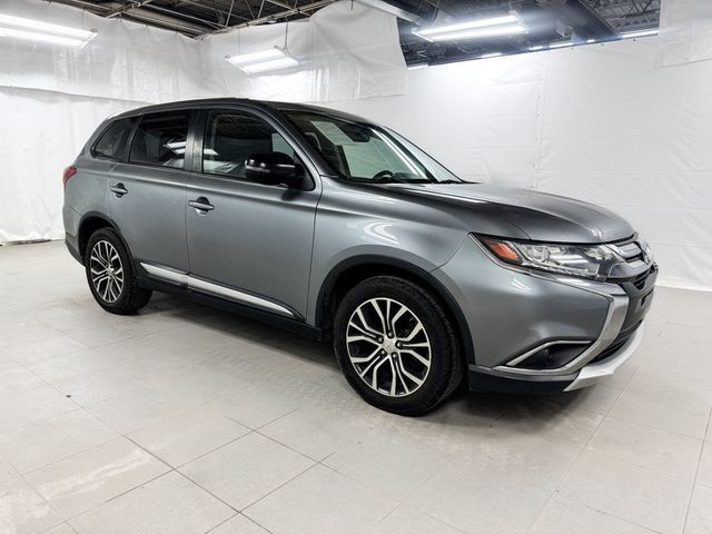 2017 Mitsubishi Outlander SE - 22990340 - 7