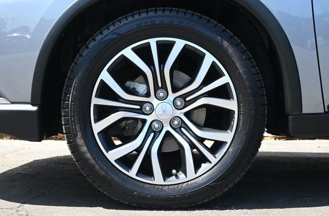 2017 Mitsubishi Outlander SE FWD - 23035888 - 6