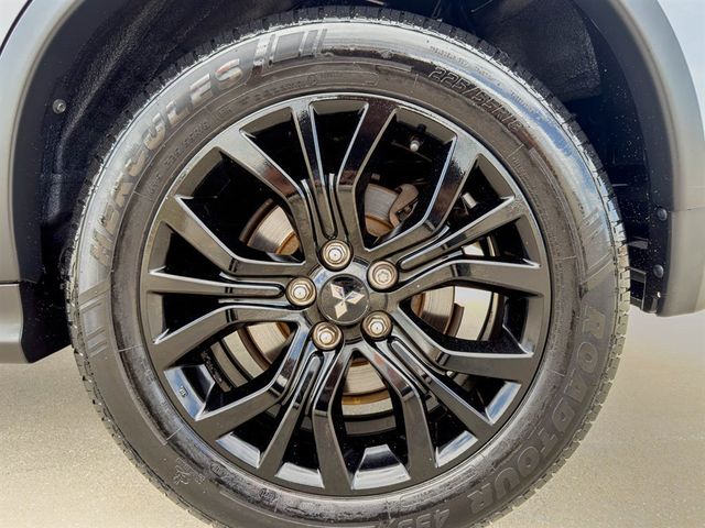 2017 Mitsubishi Outlander Sport ES - 22819225 - 18