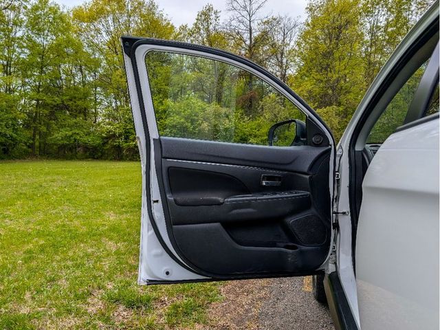 2017 Mitsubishi Outlander Sport ES 2.0 - 23024504 - 9