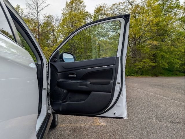 2017 Mitsubishi Outlander Sport ES 2.0 - 23024504 - 12