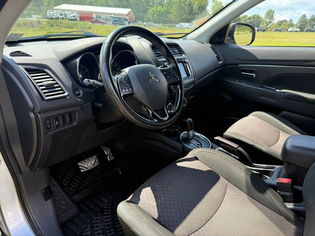 2017 Mitsubishi Outlander Sport photo 19