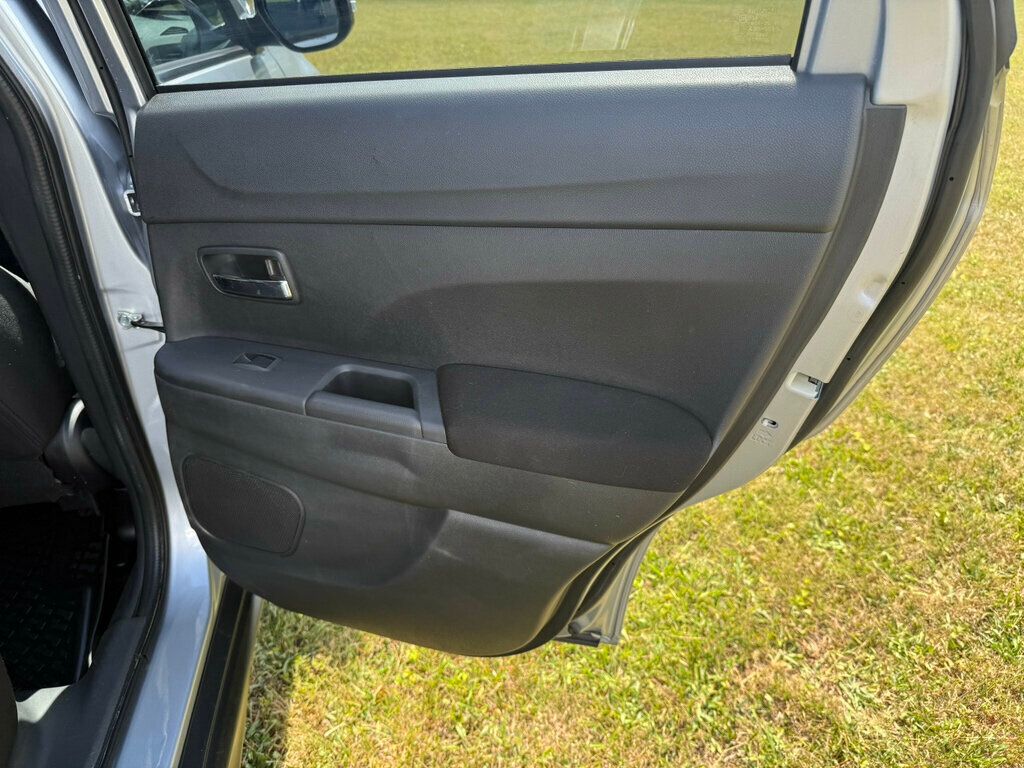 2017 Mitsubishi Outlander Sport photo 35
