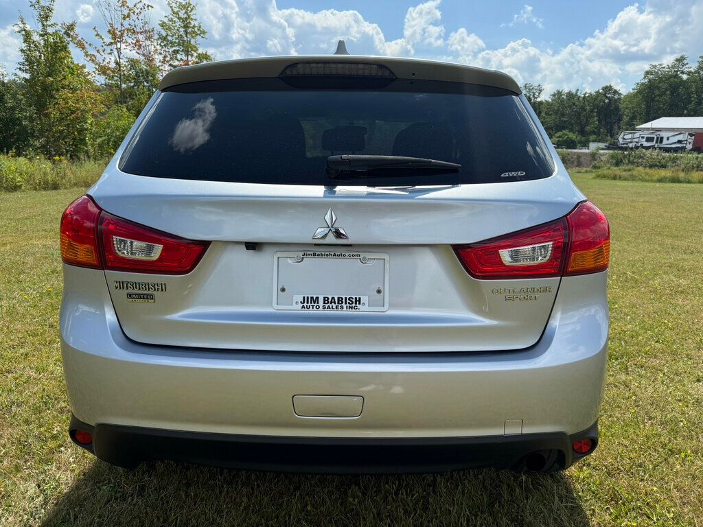 2017 Mitsubishi Outlander Sport photo 4