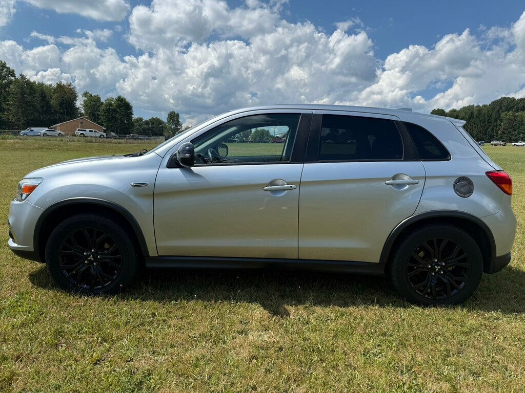2017 Mitsubishi Outlander Sport photo 6