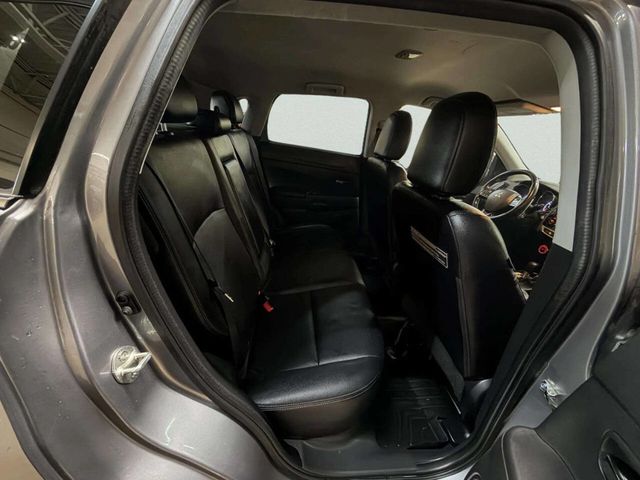 2017 Mitsubishi Outlander Sport SEL 2.4 AWC CVT - 22973857 - 19