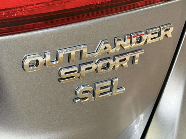 2017 Mitsubishi Outlander Sport SEL 2.4 AWC CVT - 22973857 - 4