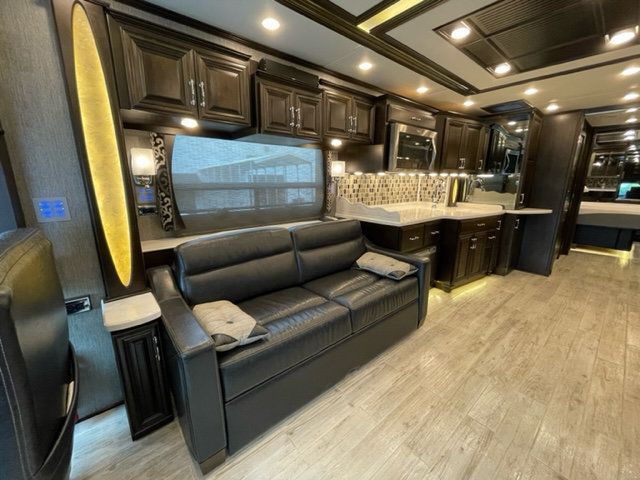 2017 Newmar MOUNTAIN AIRE 4535  - 21562811 - 12