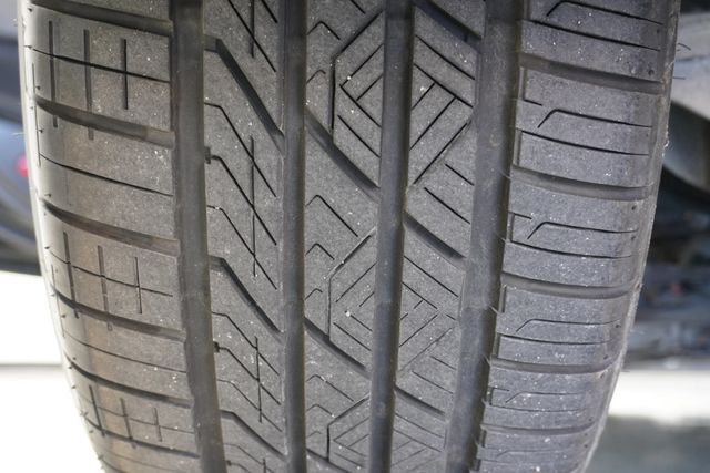 2017 Nissan 370Z Coupe Automatic - 22944361 - 18