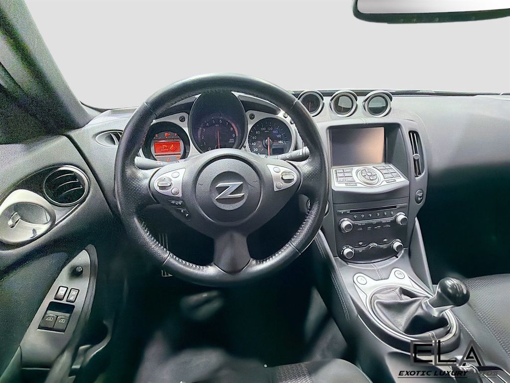 2017 Nissan 370Z Coupe Sport Tech Manual - 22979040 - 13