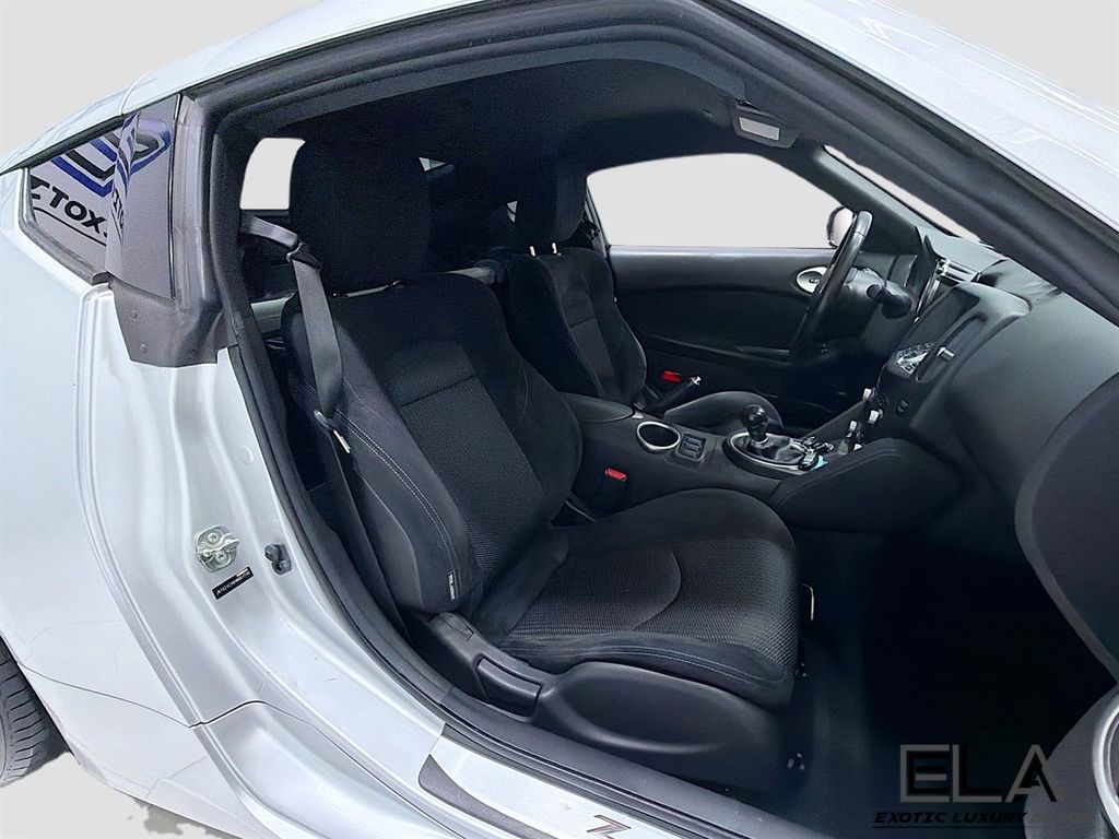 2017 Nissan 370Z Coupe Sport Tech Manual - 22979040 - 27