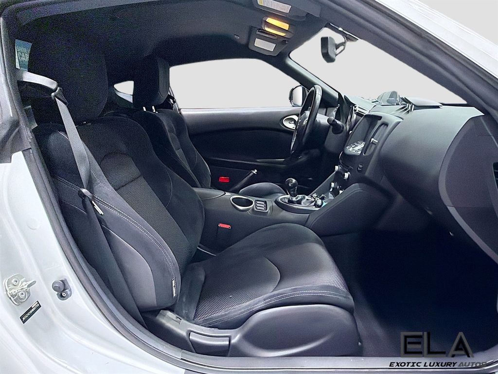 2017 Nissan 370Z Coupe Sport Tech Manual - 22979040 - 28