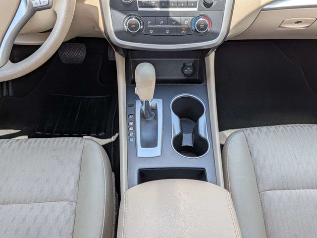 2017 Nissan Altima  - 23037809 - 17
