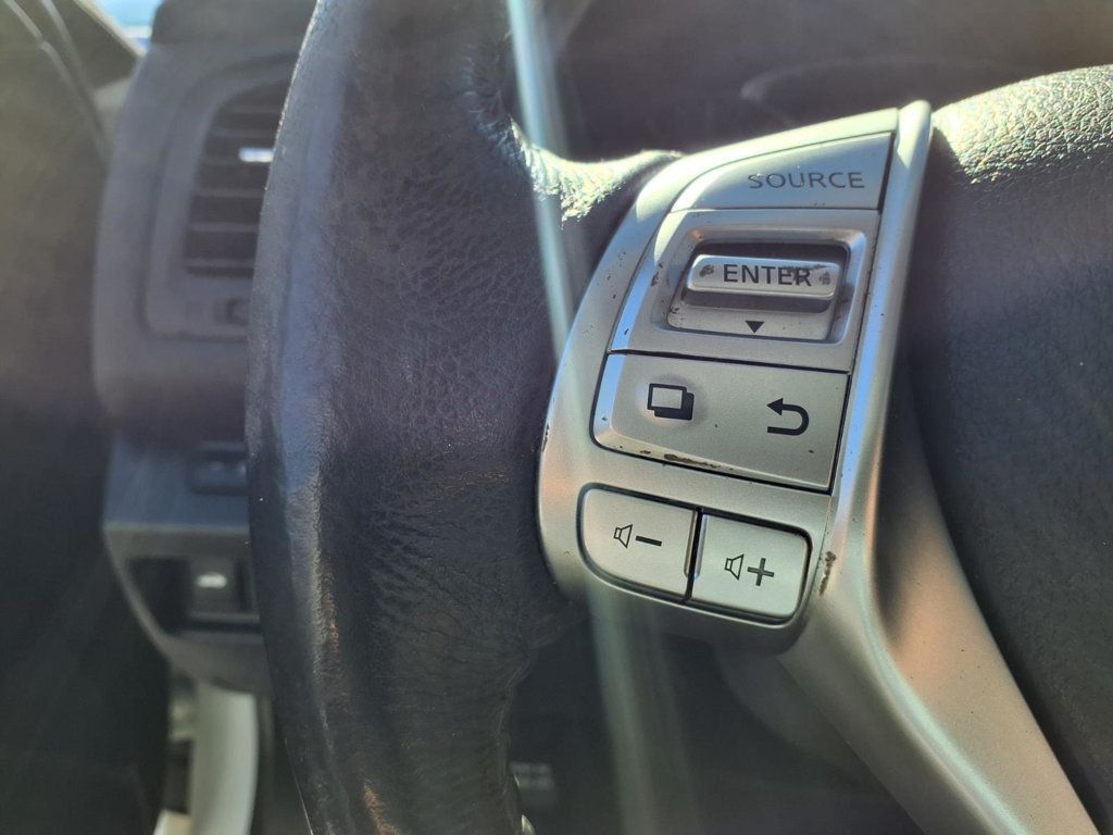 Nissan Altima photo 5