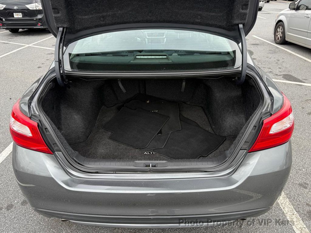 2017 Nissan Altima 2.5 - 22992297 - 19
