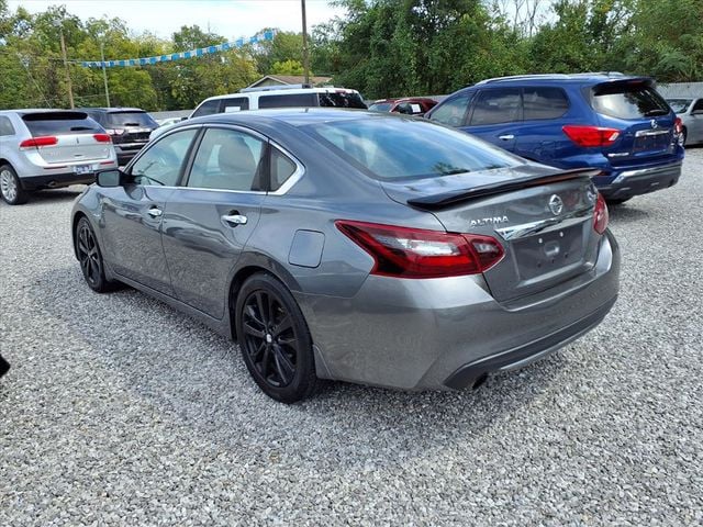 2017 Nissan Altima 2.5 - 22915971 - 2
