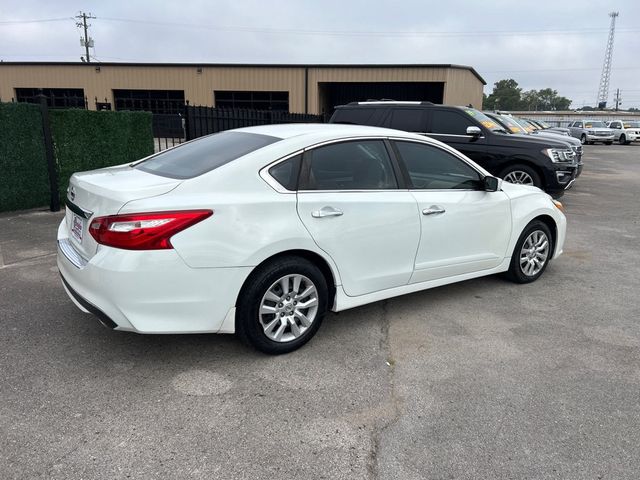 2017 Nissan Altima 2.5 - 23086344 - 3
