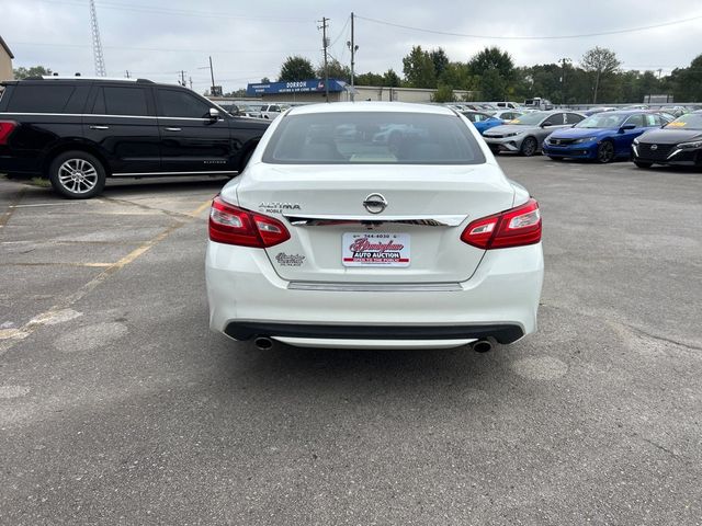 2017 Nissan Altima 2.5 - 23086344 - 4