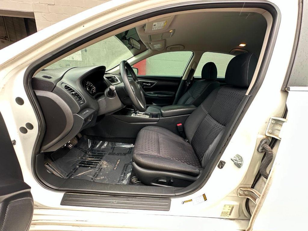 2017 Nissan Altima 2.5 - 22891534 - 13