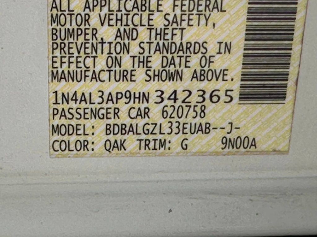 2017 Nissan Altima 2.5 - 22891534 - 16