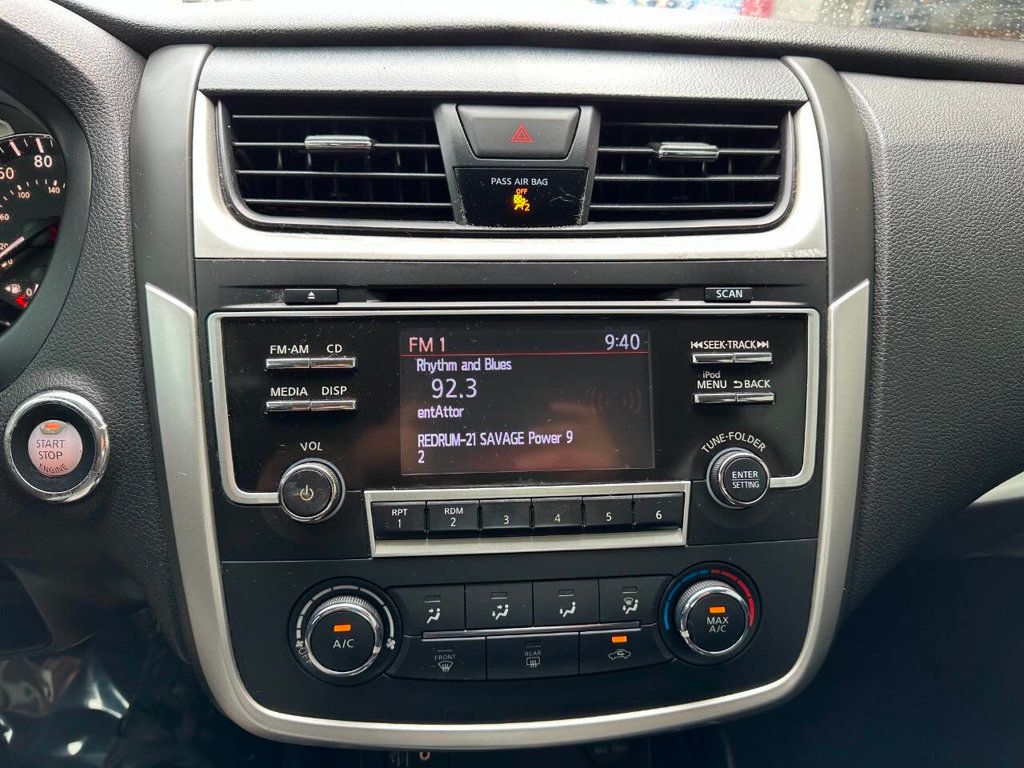 2017 Nissan Altima 2.5 - 22891534 - 32