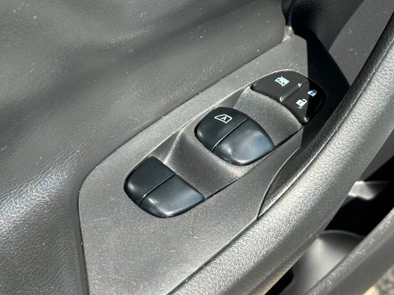 2017 Nissan Altima 2.5 - 22910489 - 10