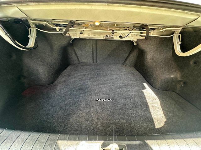 2017 Nissan Altima 2.5 - 22910489 - 17