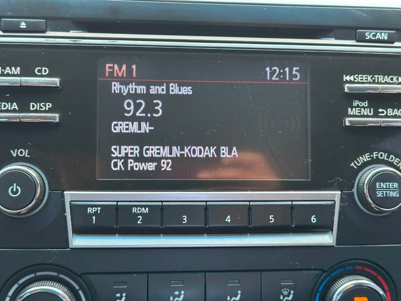 2017 Nissan Altima 2.5 - 22910489 - 34