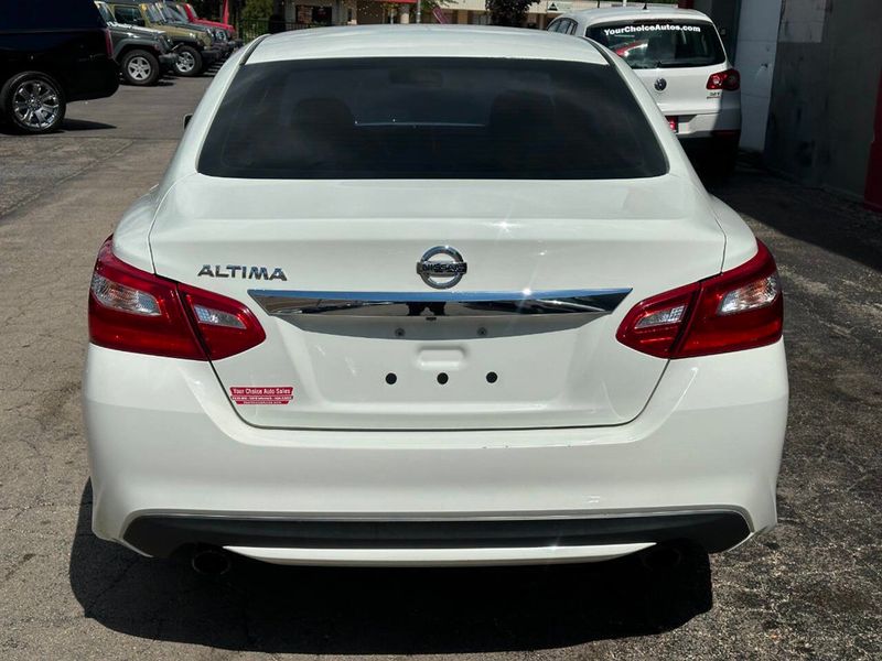 2017 Nissan Altima 2.5 - 22910489 - 3