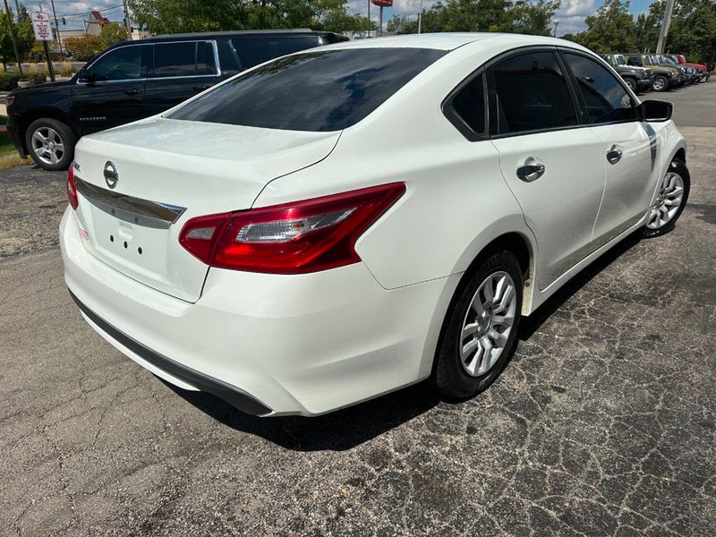 2017 Nissan Altima 2.5 - 22910489 - 4