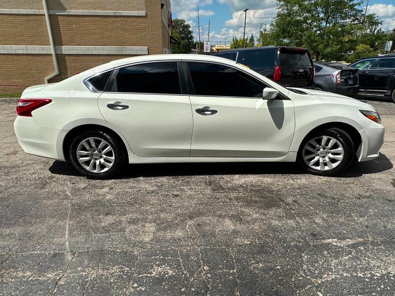 2017 Nissan Altima 2.5 - 22910489 - 5