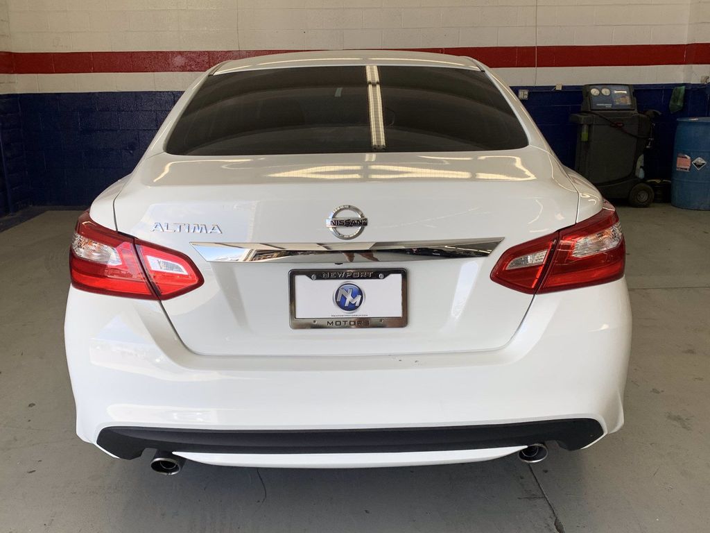 2017 nissan altima exhaust system