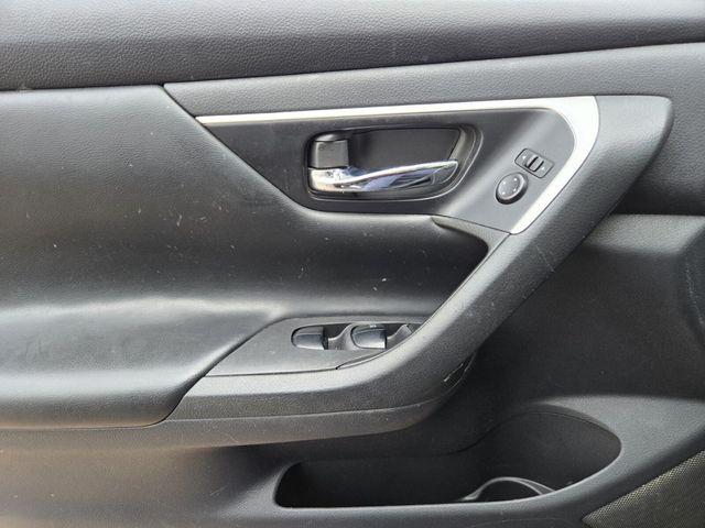 2017 Nissan Altima 2.5 S - 22975838 - 12