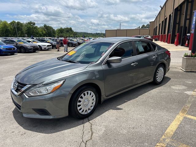 2017 Nissan Altima 2.5 S - 23044737 - 2