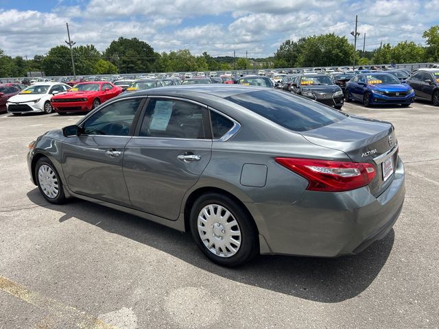 2017 Nissan Altima 2.5 S - 23044737 - 5