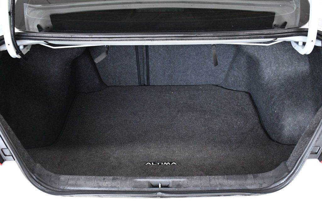 2017 Nissan Altima 2.5 S - 22914341 - 12