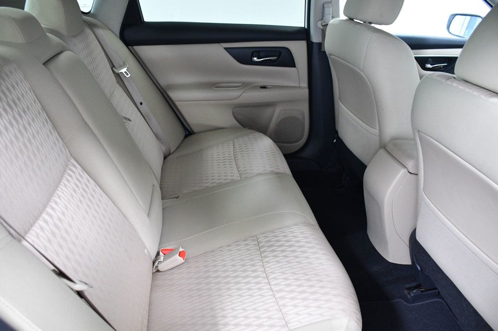 2017 Nissan Altima 2.5 S - 22914341 - 13