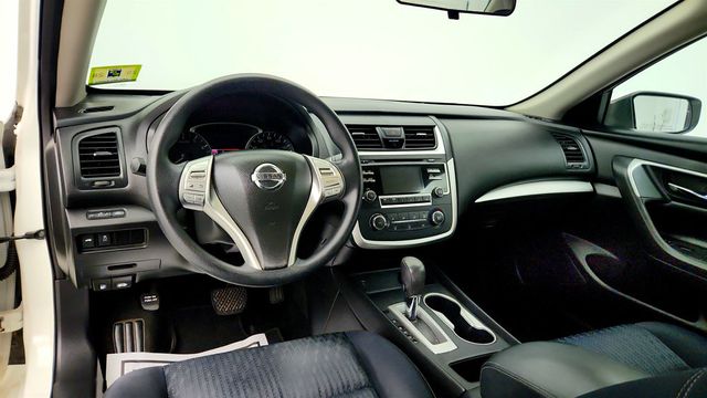 2017 Nissan Altima 2.5 S - 23056781 - 11