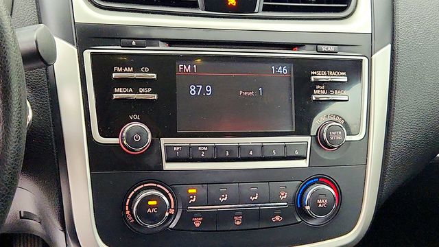 2017 Nissan Altima 2.5 S - 23056781 - 17