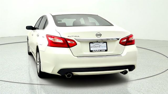 2017 Nissan Altima 2.5 S - 23056781 - 5