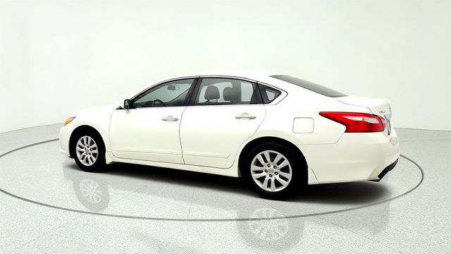 2017 Nissan Altima 2.5 S - 23056781 - 6