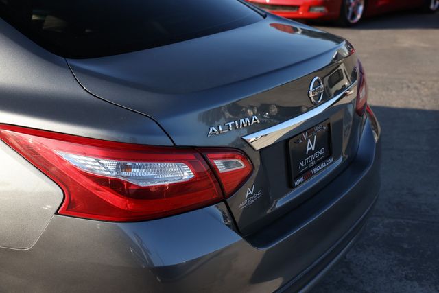 2017 Nissan Altima 2.5 SL - 22979796 - 28