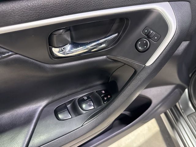 2017 Nissan Altima 2.5 SR - 23011102 - 23