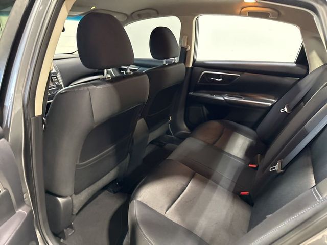 2017 Nissan Altima 2.5 SR - 23011102 - 26