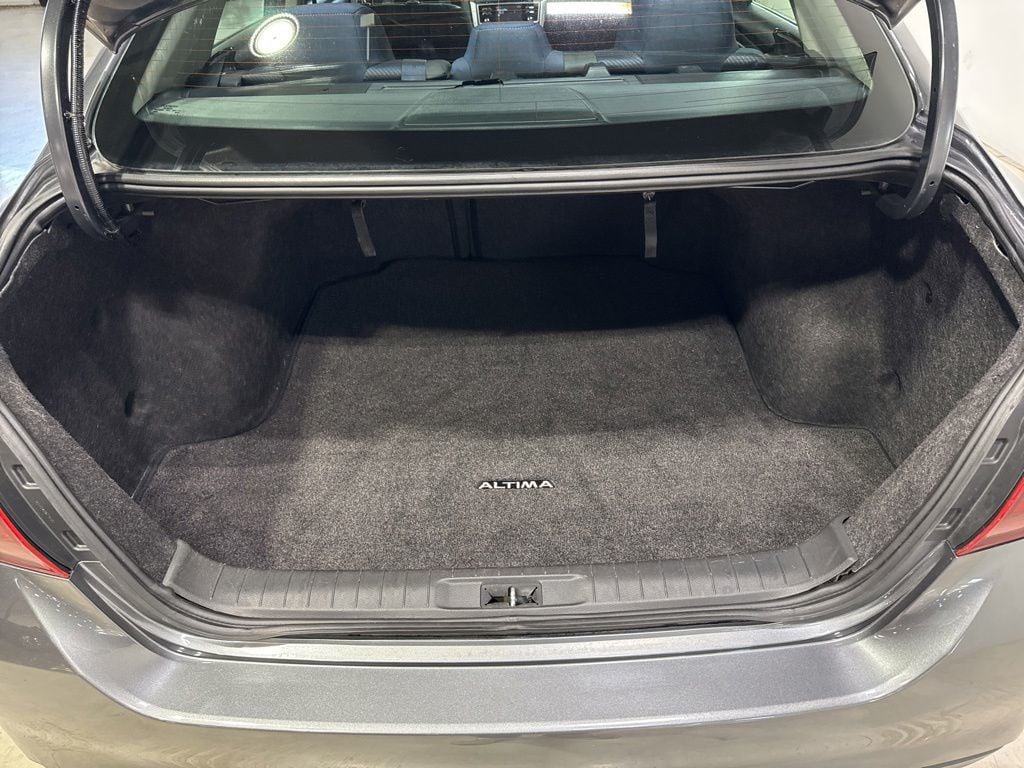2017 Nissan Altima 2.5 SR - 23011102 - 28