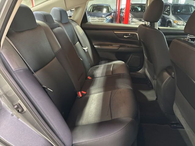 2017 Nissan Altima 2.5 SR - 23011102 - 31